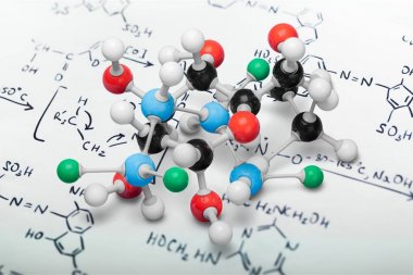 moleküler yapısı modeli