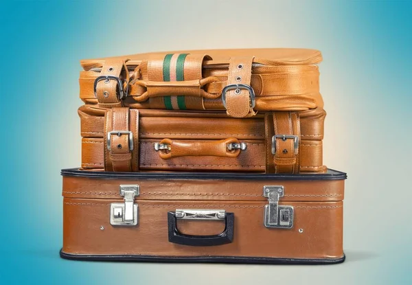 Stos starych walizek — Zdjęcie stockowe