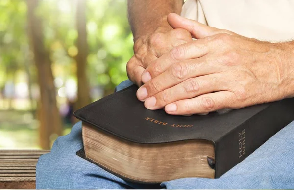 Man with holy bible — Stock Photo, Image