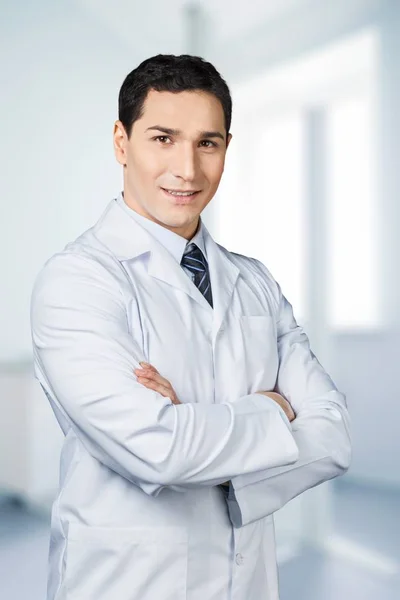 Retrato de médico guapo —  Fotos de Stock