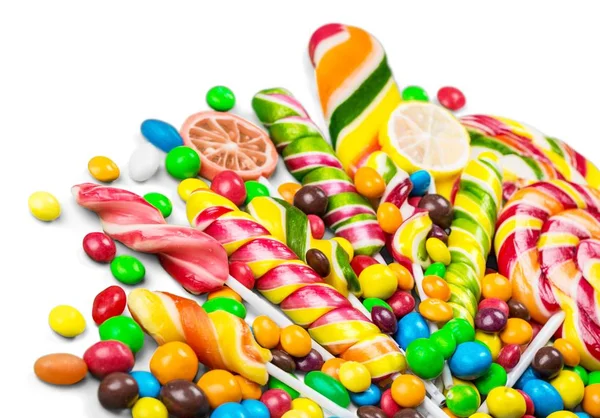 Различные красочные конфеты — стоковое фото