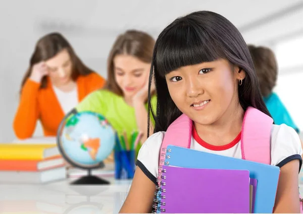 Anak sekolah di kelas — Stok Foto