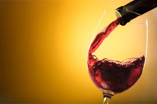 Rotwein im Glas — Stockfoto