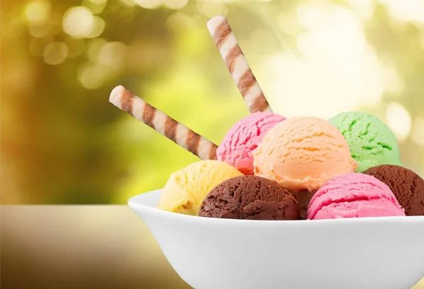 Bolas de sorvete delicioso — Fotografia de Stock