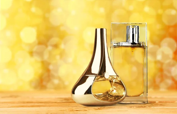 Frascos aromáticos de perfume — Foto de Stock