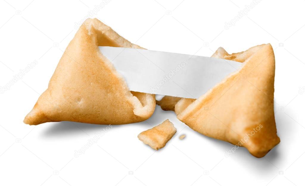Fortune cookie with blank slip 