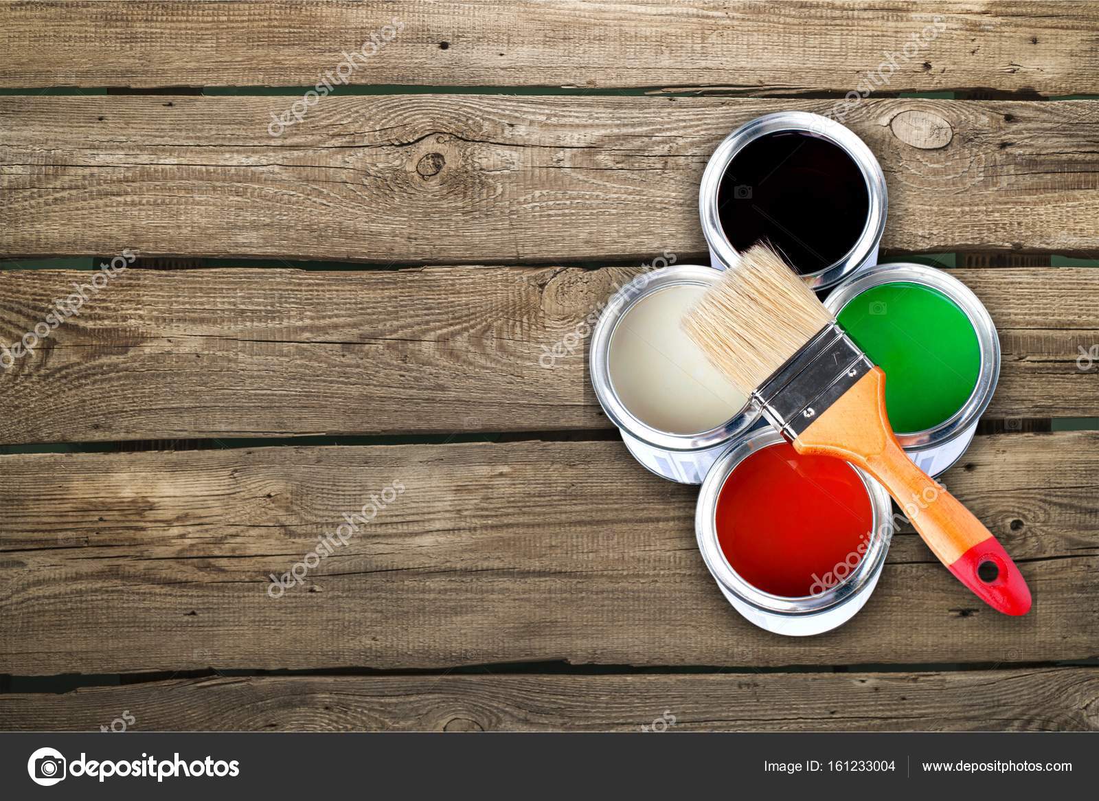 Download Pincel de tinta e latas de tinta — Stock Photo © billiondigital #161233004