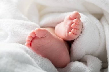 Küçük bebeklerin ayak 