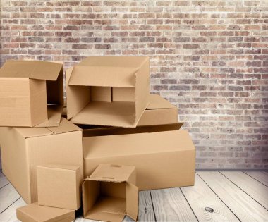 farklı karton kutular