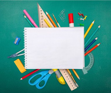 Okul Kırtasiye kompozisyon 