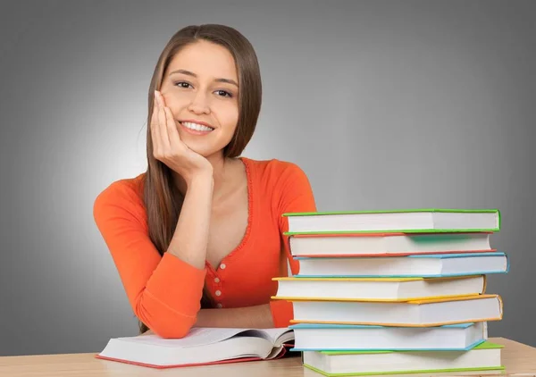 Jonge vrouwelijke student — Stockfoto