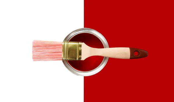 Paint brush and paint can — Stock Photo, Image