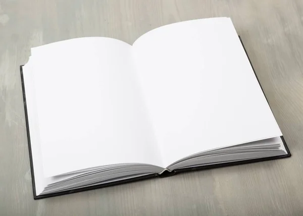 背景空白のノートブック — ストック写真