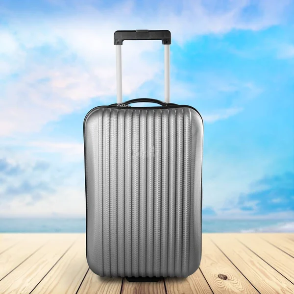 Большой чемодан для путешествий — стоковое фото