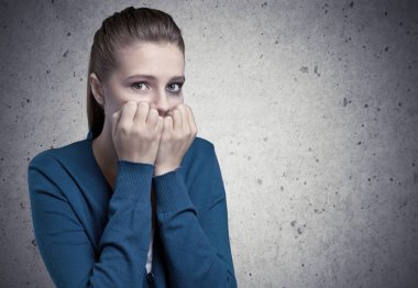 Aile içi şiddet mağduru kadın 