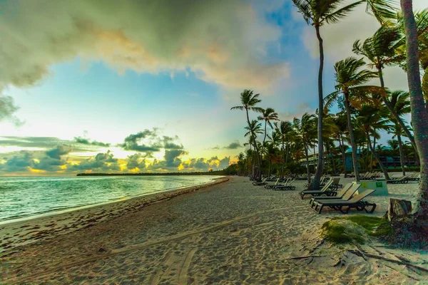 Beautiful Sunset Sea View Palms White Beach — Stock Photo, Image