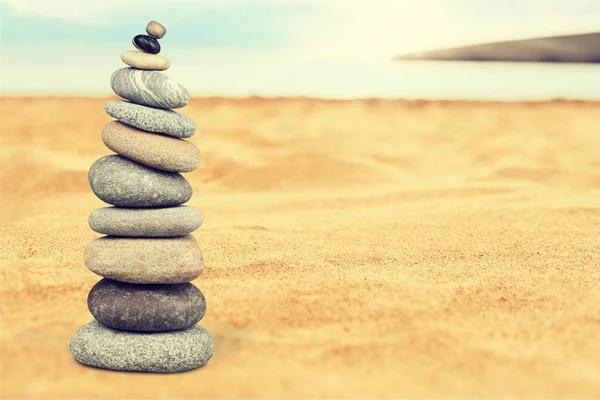 Zen stenar i sanden — Stockfoto