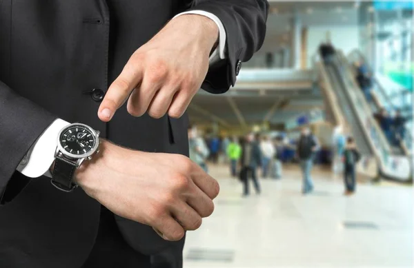 Geschäftsmann Zeiger mit Uhr — Stockfoto