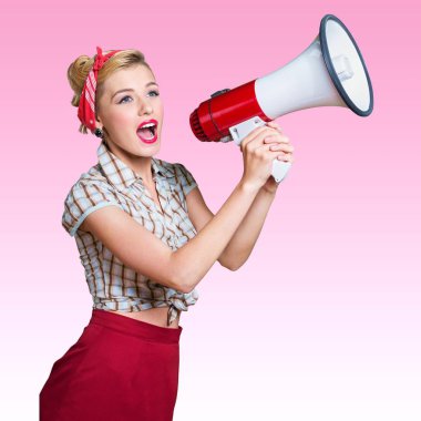 kadın holding megafon 