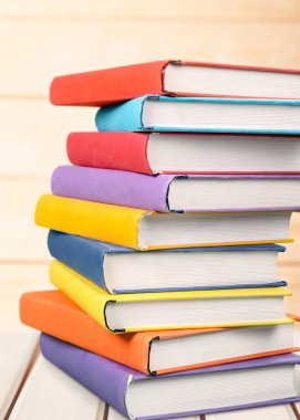 renkli kitap toplama