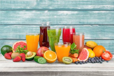 çeşitli çeşitli suyu gözlük