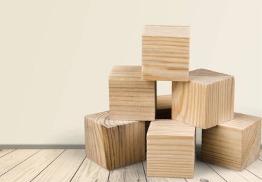 Ahşap küpler oyunu