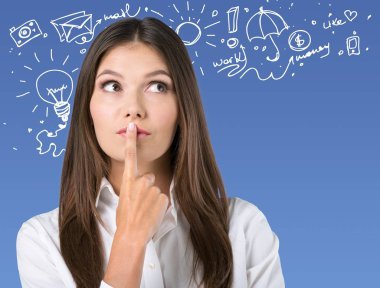 düşünceli genç kadın