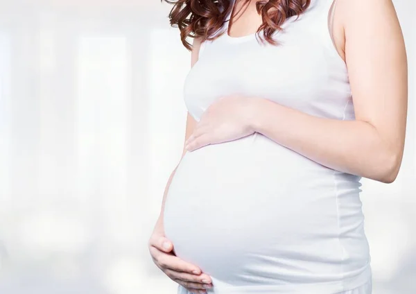 Lindo vientre embarazada —  Fotos de Stock