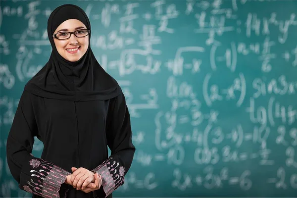 Genç Müslüman kadın — Stok fotoğraf
