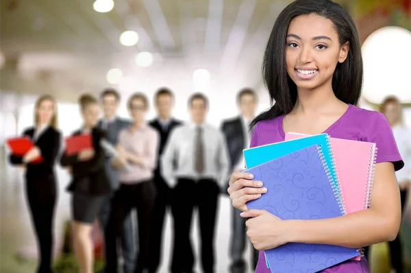 Jonge vrouwelijke student — Stockfoto