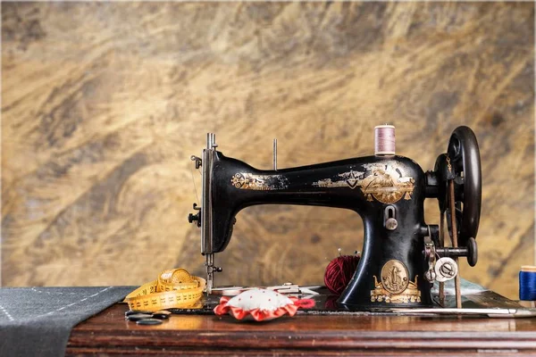 Ретро швейні машини — стокове фото