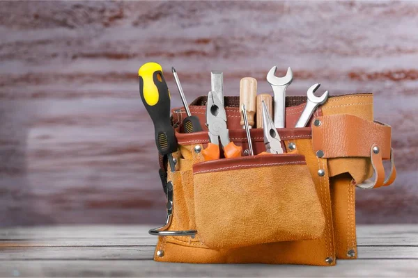 Cinto de ferramentas com ferramentas — Fotografia de Stock