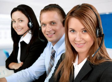 gençlerle kulaklık