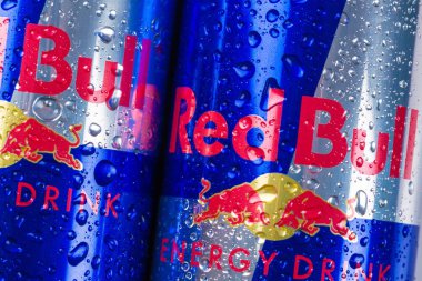 Kutu Red Bull içecek