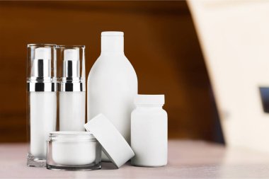 kozmetik ürün kümesi