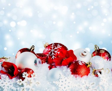 Noel topları kar taneleri