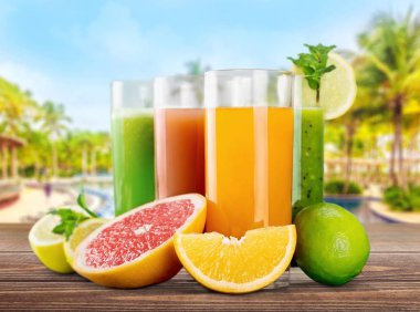 meyve smoothies gözlük