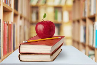 renkli kitap toplama