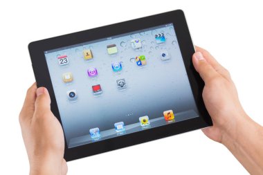 Dijital tablet kullanan adam  