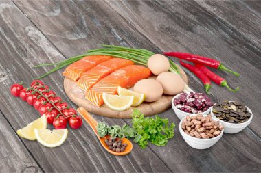 farklı gıda ürünleri ve baharatlar