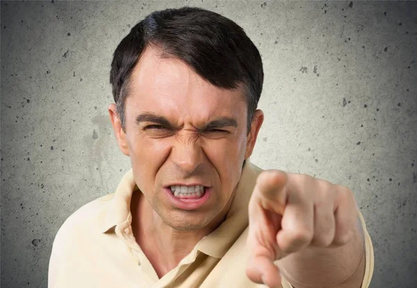 Kızgın bir adamın portresi