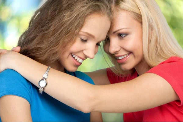 Mother with teenage daughter — Stock Photo, Image