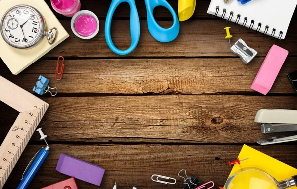 Okul Kırtasiye kompozisyon 