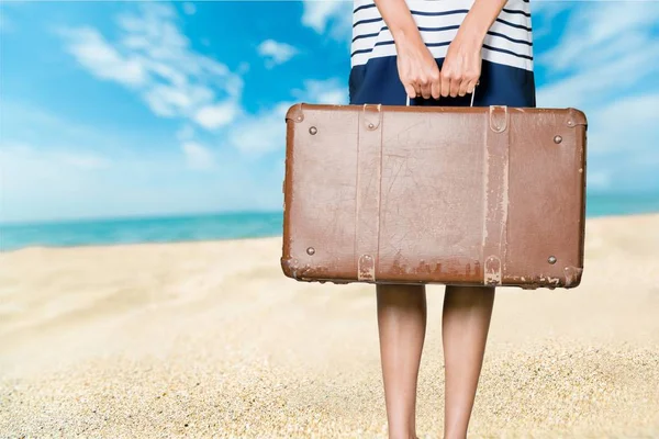 Young woman with travel bag — Stock Photo, Image