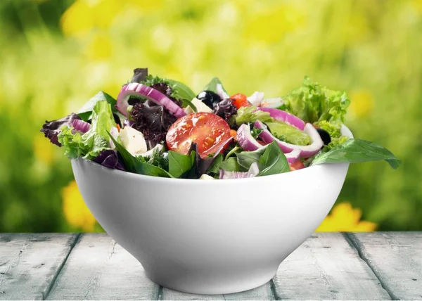 Salade fraîche aux légumes — Photo