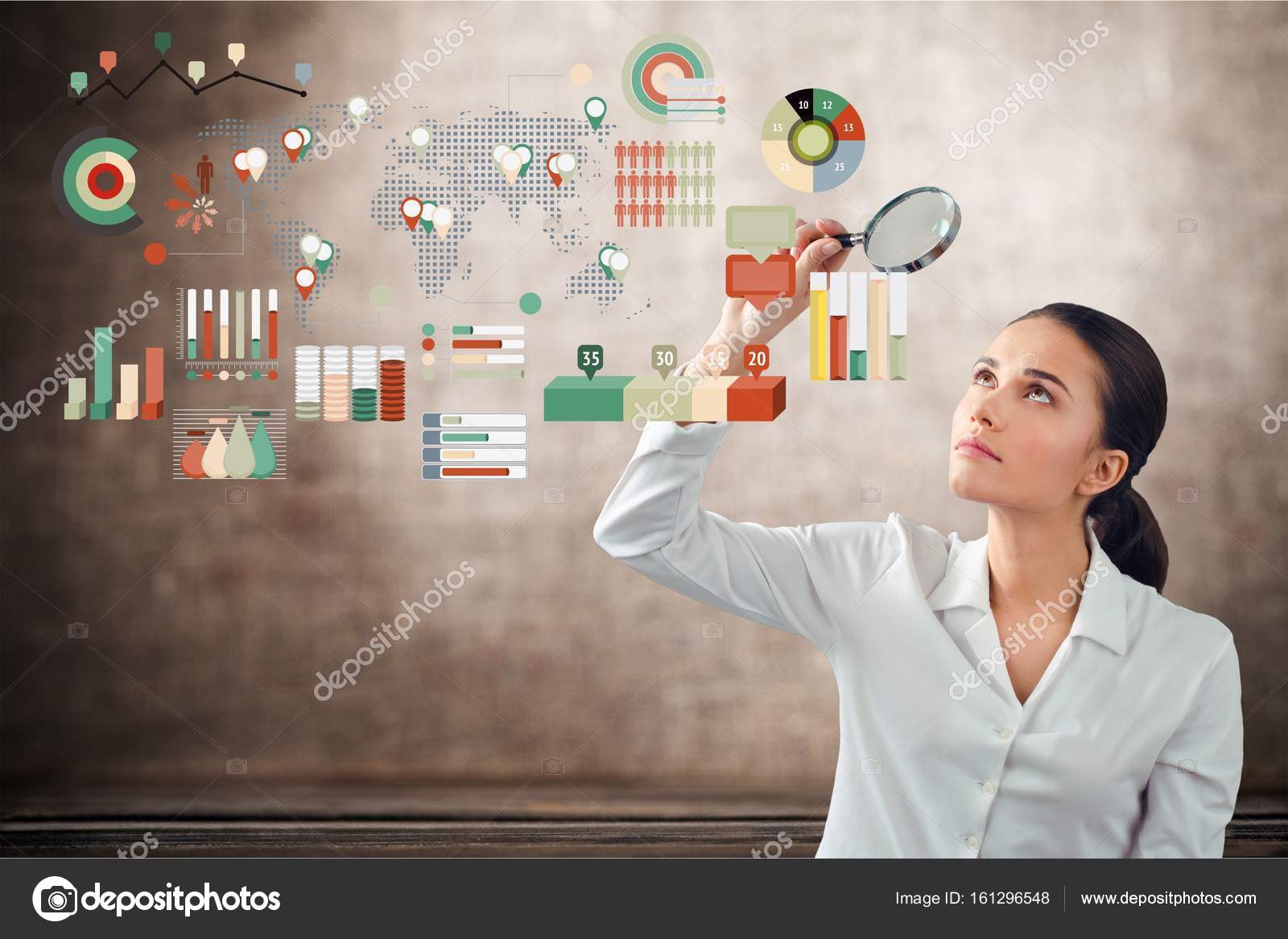 человек анализирует. финансовый аналитик женщина. Smm девушка. бизнес-аналитик девушка. анализируем девушку.