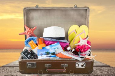 seyahat nesnelerle Retro çanta 