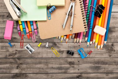 Okul Kırtasiye kompozisyon 