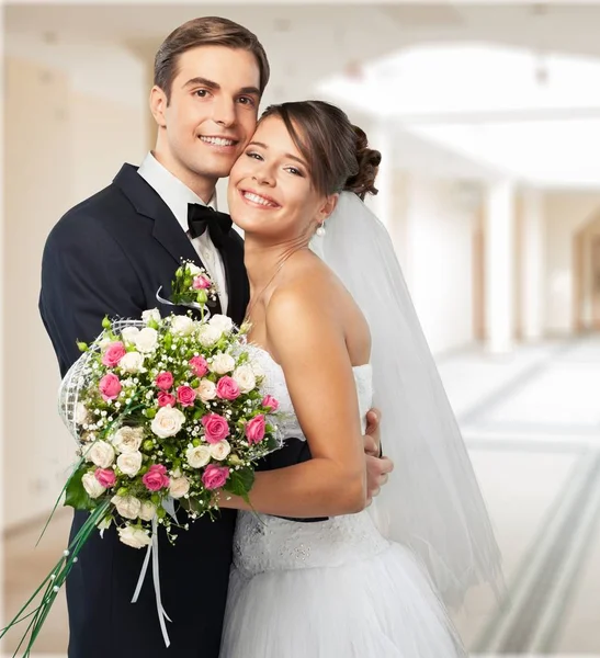 Casado jovem casal — Fotografia de Stock