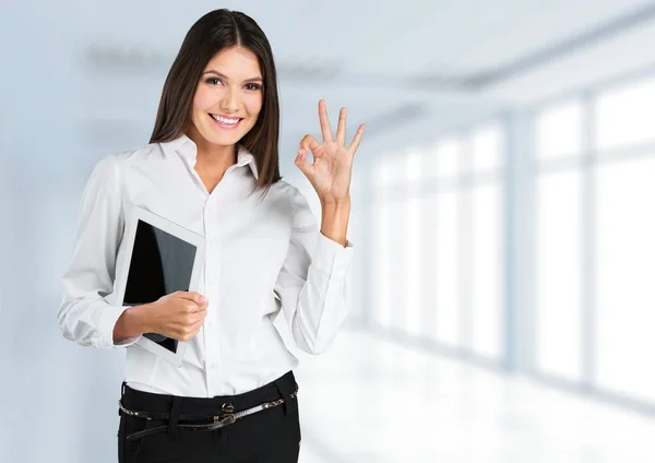 Retrato de jovem empresária — Fotografia de Stock